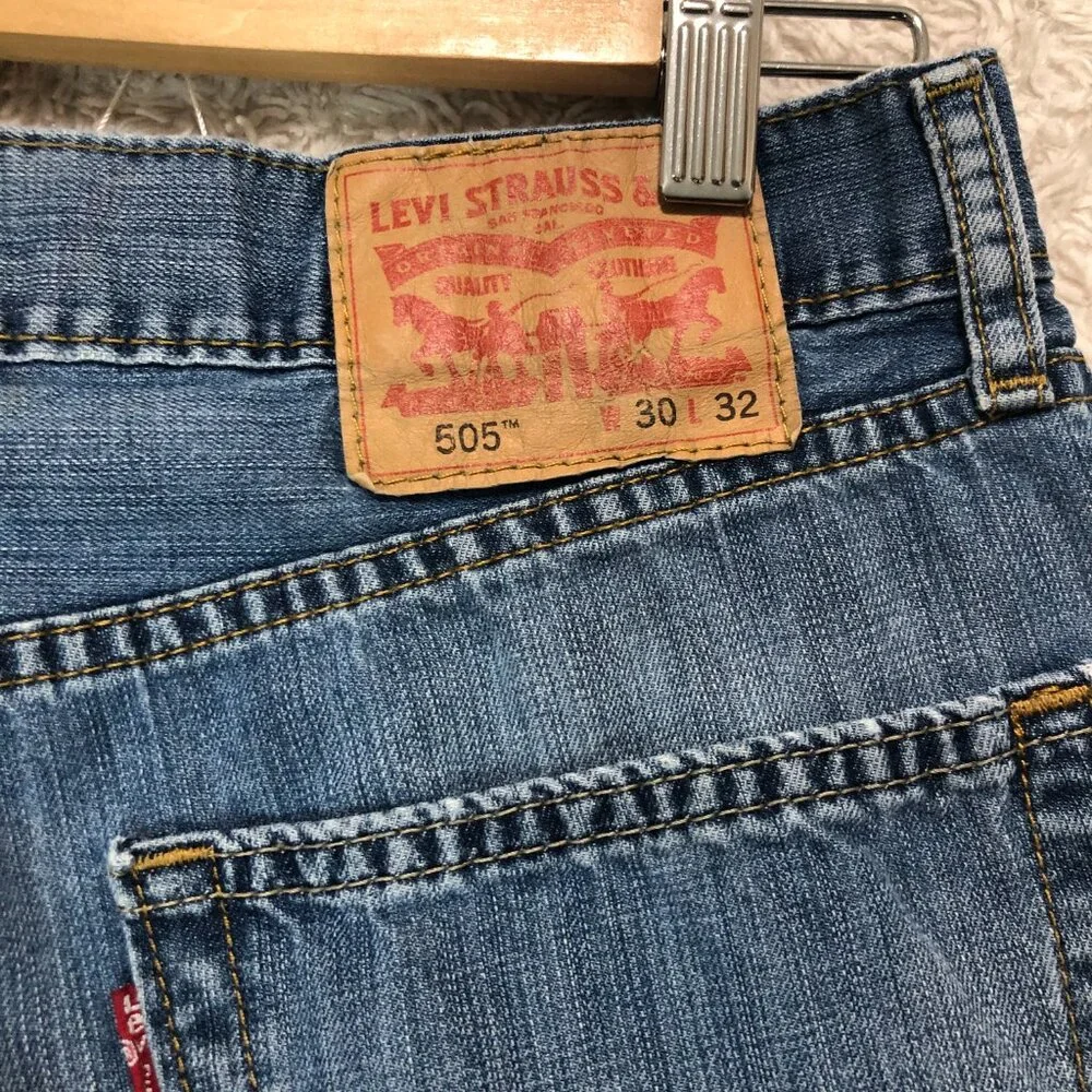 Levi's 505‎ Regular Fit Straight Leg Jean W\Stretch Men's Size 30W 32L